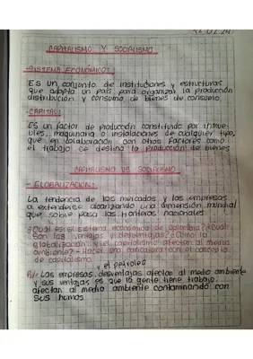 Explora 10 Diferencias y Similitudes entre Capitalismo y Socialismo