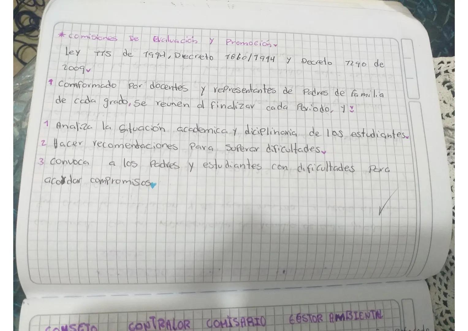 6 denunciar los presuntas irregularidades detectadas con recursos
y bienes de la institución.

H Solicitar informacion sobre inversiones pro