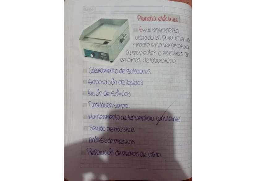 Scribe
•Implementos de laboratorio ●
● de quimica
Vidrios
Vaso de Precipitado
El raso de Precipitado tiene
Muchos objetivos dentro del
labor