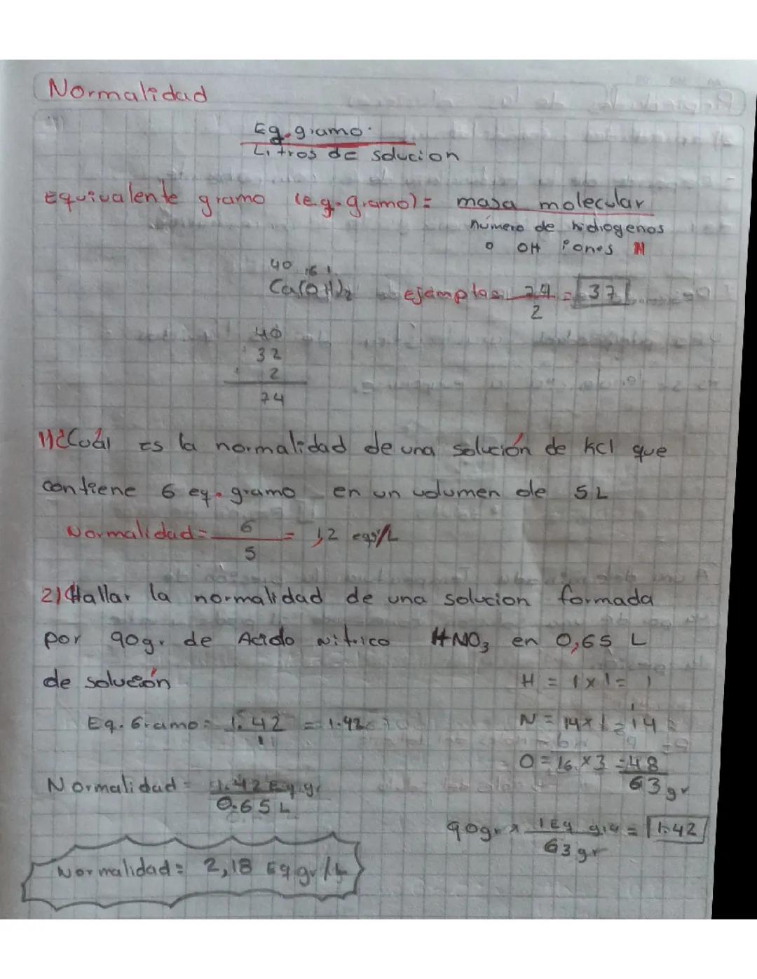 Normalidad: Fórmulas y Ejercicios Resueltos