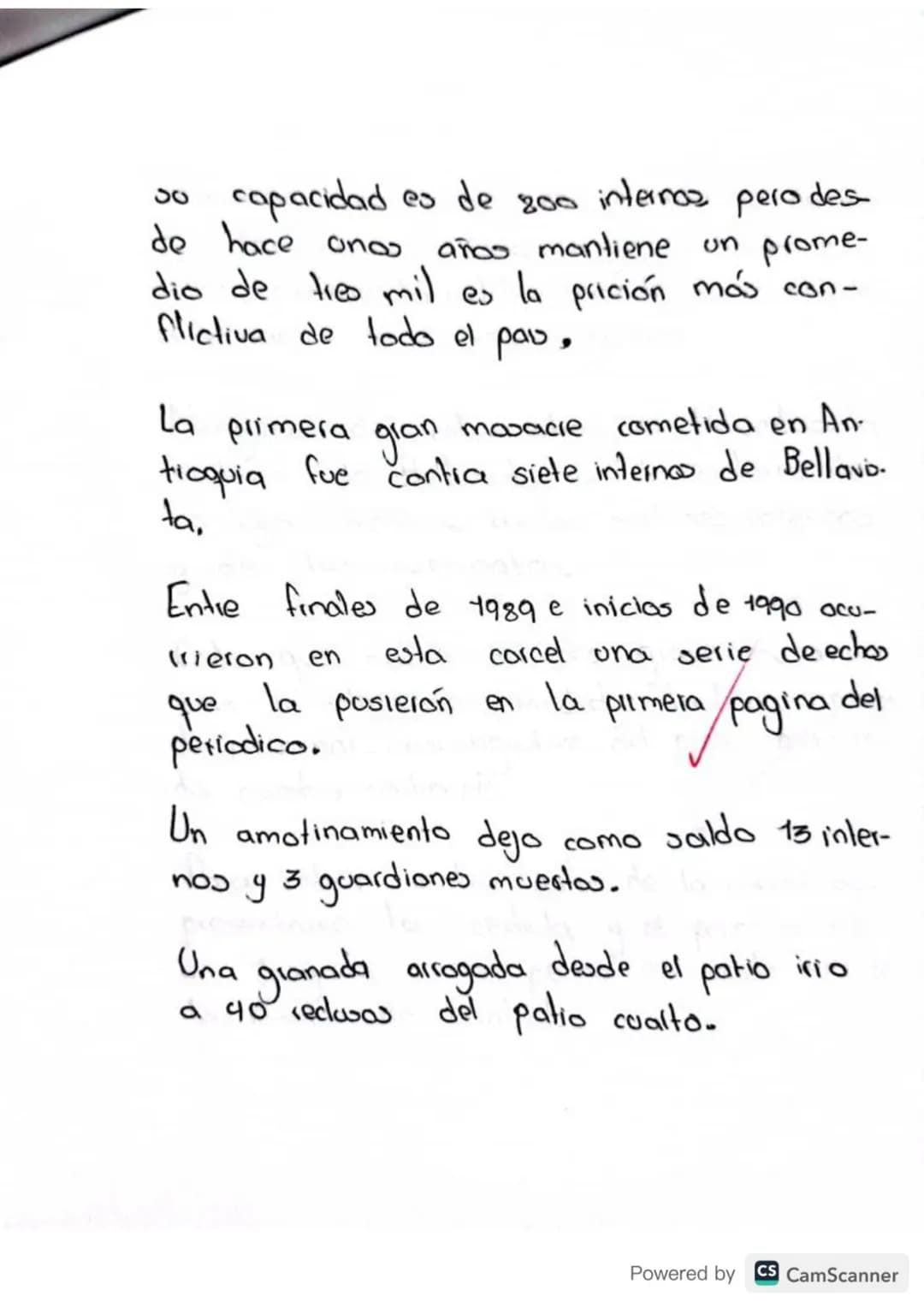 INTRODUCCIÓN
Este libro nos ilustra con testimonios veridicos,
la realidad social que vivio en Medellin y Antio-
quia en
general en los años