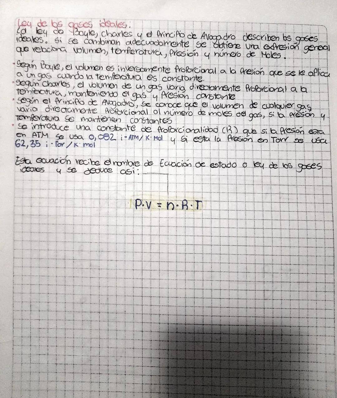 Los GASES Y SUS LEYES
En el estado gaseaso las particulas se encuentran de forma dispersa. El volumen
de estos esta relacionado con los camb