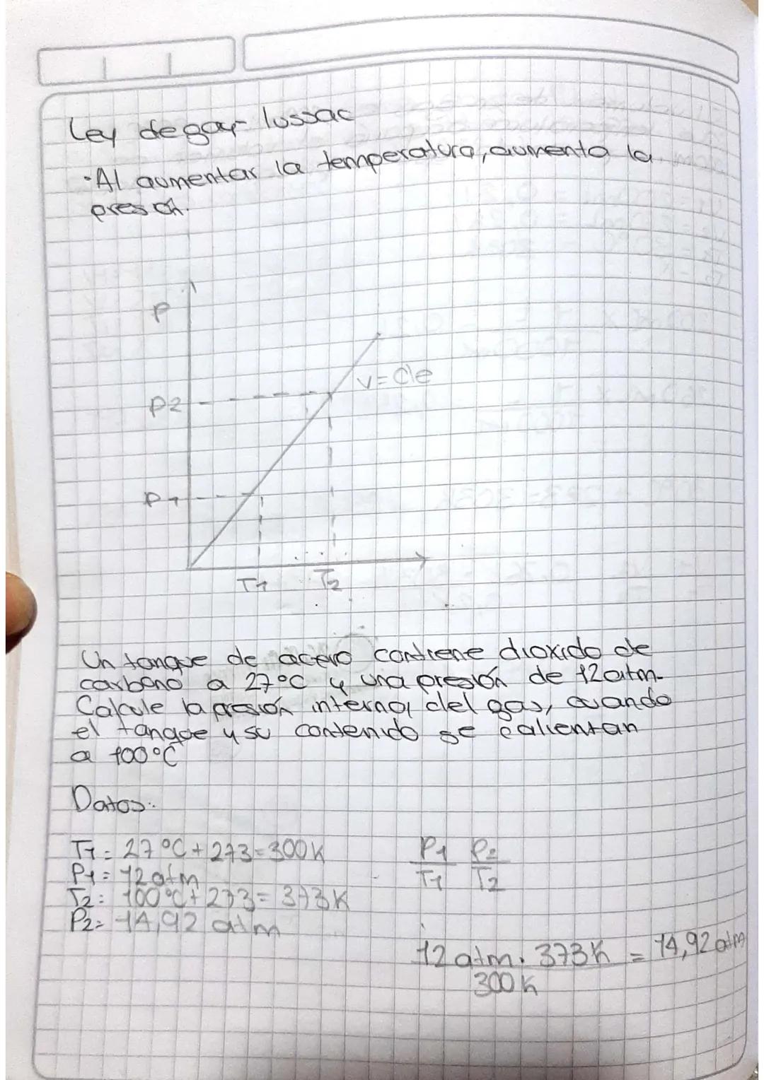 Ley degar lussac
•Al aumentar la temperatura, aumenta la
pres of
P
P2
ра
T
2
Un tanque de acero contiene dioxido de
carbono a 27°C 4 una pre