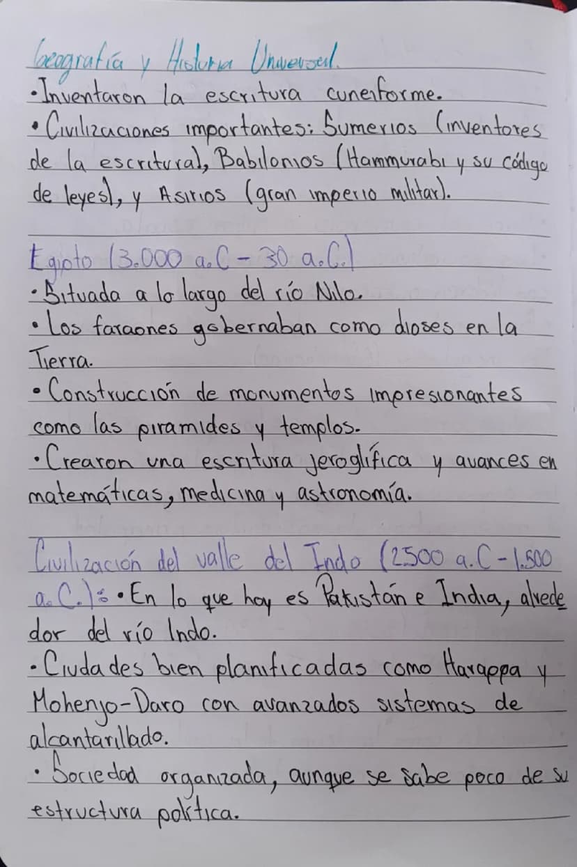Grey Batica
y
Historia Universal
Cuilizaciones Antiguas
1. Prehistoria y Civilizaciones
La Prehistoria: Es el periodo que abarca desde
la ap