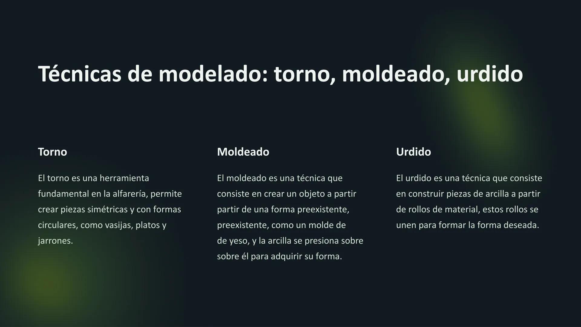 Introducción a la
cerámica y alfarería
La cerámica y la alfarería son artes que implican la creación de objetos
de arcilla, un material natu