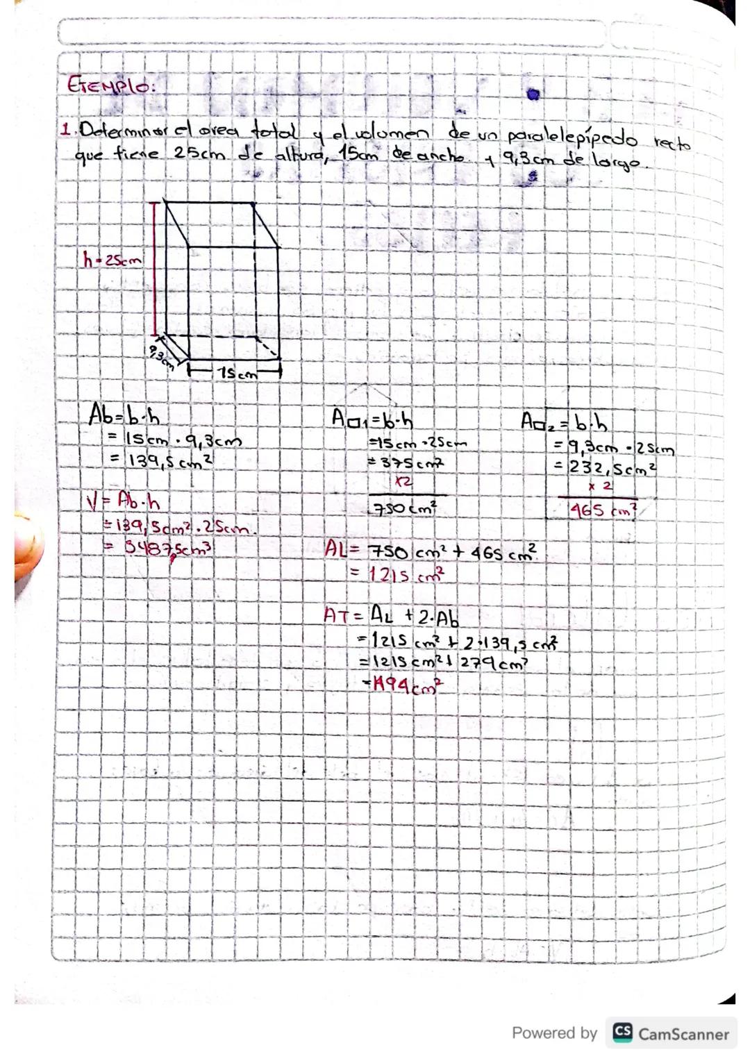 AREA Y VOLUMEN DE
LOS PRISMAS
RECTOS
On
prisma es un sólido geometrico que tiene sus bores congruentes.
4 sus coros laterales son rectangulo
