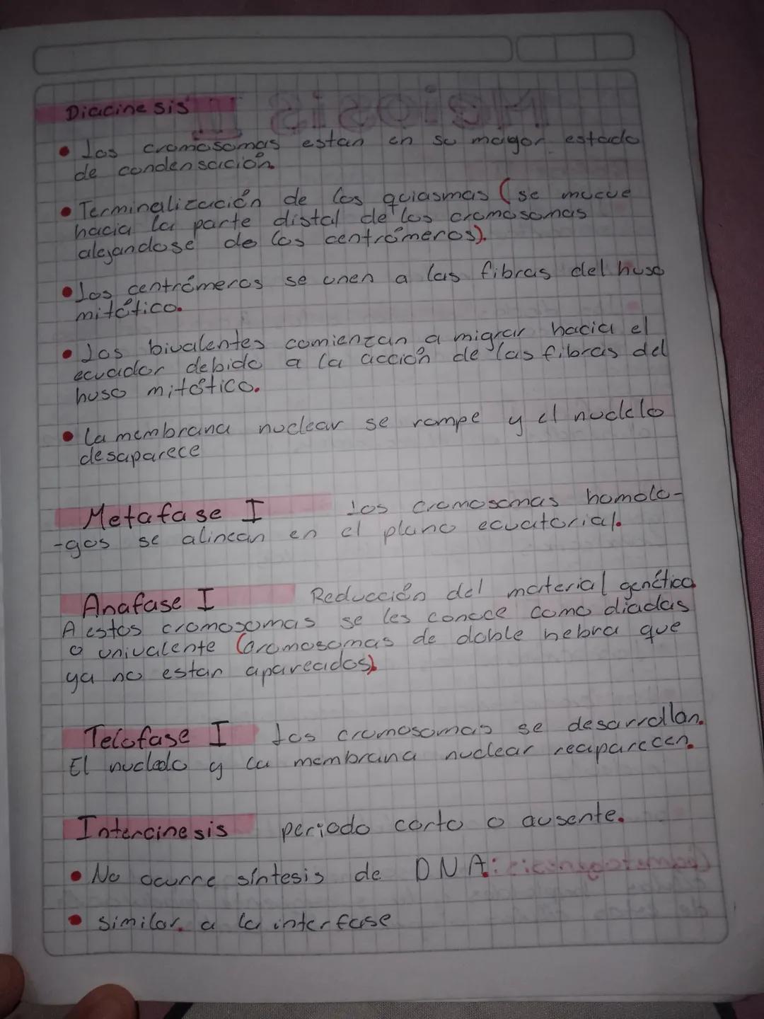 # Preproducción
## Célular
Es el proceso por el cual a partir de una
célula inicial o celula madre se originan dos
nuevas células llamadas c