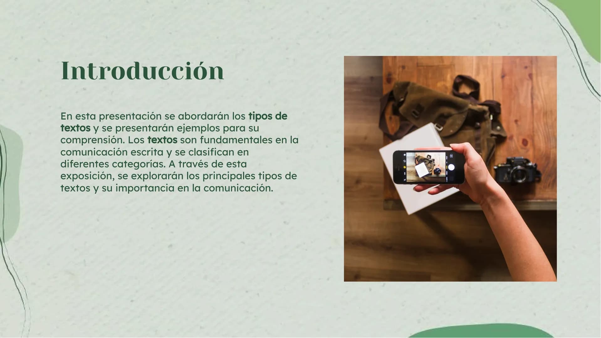 Tipos de Textos:
Explicación y Ejemplos Introducción
En esta presentación se abordarán los tipos de
textos y se presentarán ejemplos para su