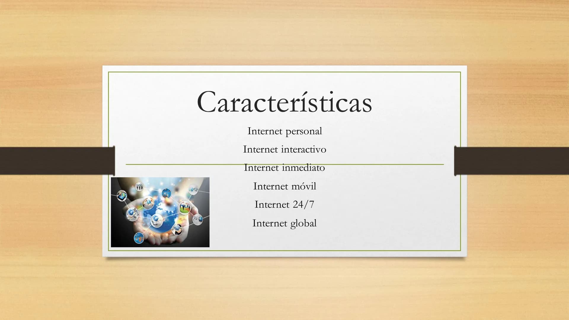 Definición
Red mundial de computadoras interconectadas
Permite la comunicación y el intercambio de información
Permite buscar y acceder a un
