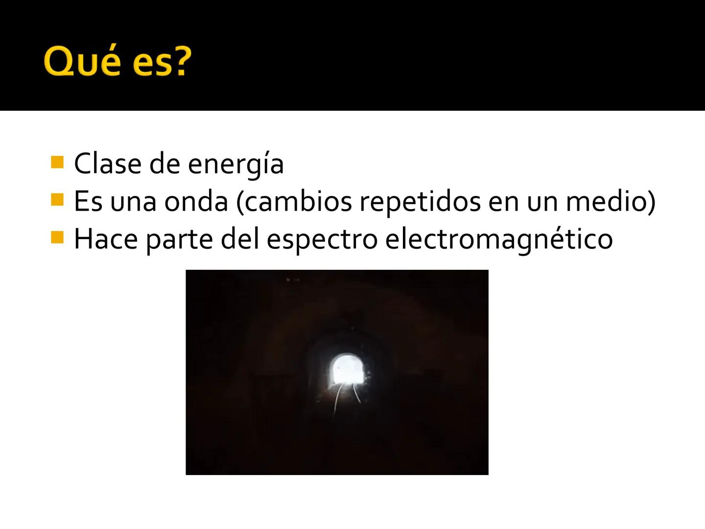 http://ilusionesopticasymas.blogspot.com/ # LUZ # Qué es?
- Clase de energía
- Es una onda (cambios repetidos en un medio)
- Hace parte