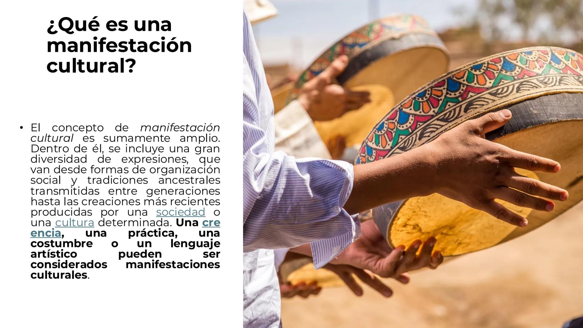 # Modos de producción
• Los modos de producción son las diferentes maneras en que se
organiza la actividad económica en una sociedad partic