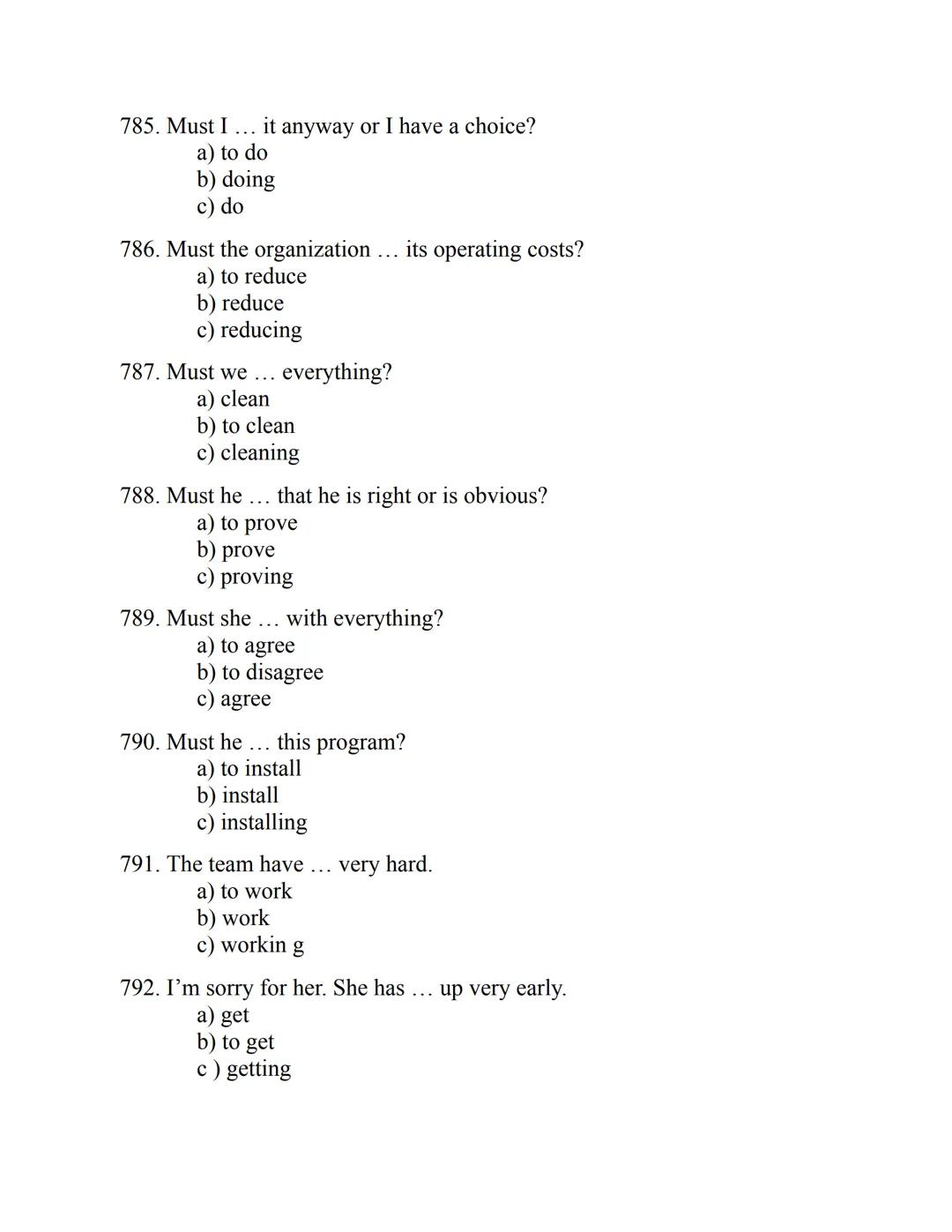 ENGLISH
GRAMMAR
EXERCISES
WITH ANSWERS
Part 1.
2500 MULTIPLE-CHOICE
ITEMS FOR A1/A2
Your quest towards C2
Daniel B. Smith ENGLISH
GRAMMAR
EX