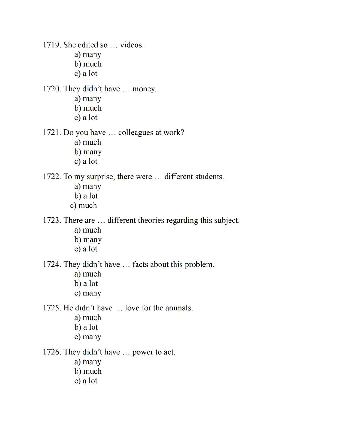 ENGLISH
GRAMMAR
EXERCISES
WITH ANSWERS
Part 1.
2500 MULTIPLE-CHOICE
ITEMS FOR A1/A2
Your quest towards C2
Daniel B. Smith ENGLISH
GRAMMAR
EX