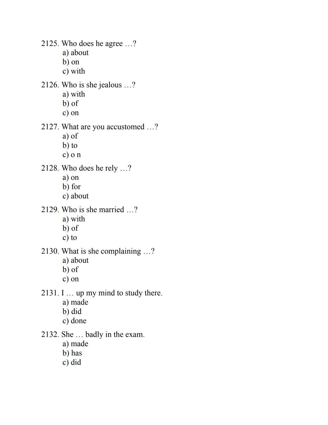 ENGLISH
GRAMMAR
EXERCISES
WITH ANSWERS
Part 2.
3045 MULTIPLE-CHOICE
ITEMS FOR A2
Your quest towards C2
Daniel B. Smith ENGLISH
GRAMMAR
EXERC