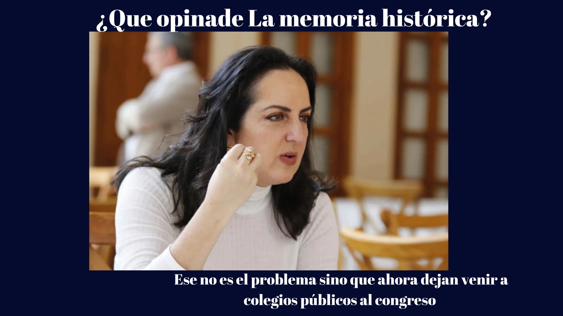 FALACIAS
Isabella Cano FORMALES CONGRESISTAS DEBATIENDO:
imgflip.com
Contraatacar
el
argumento
Atacar
personalmente Las cafeterías del sur: